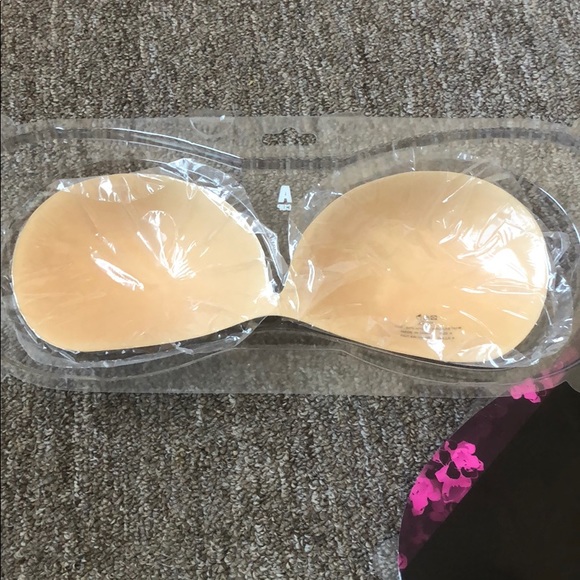 SOLD Invisible Adhesive Bra A cup - Picture 3 of 6